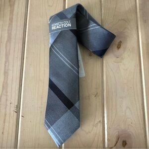Kenneth Cole Reaction Blue and Gray Plaid Tie